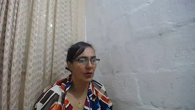 Snapshot of gabbyparker_ chatting on 04/15/26, 09:38 gabbyparker online show from 04/15/26, 09:38