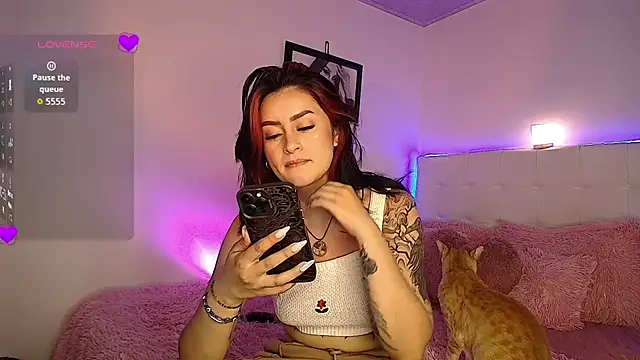 Snapshot of arye_lle chatting on 12/15/25, 11:53 arye lle online show from 12/15/25, 11:53