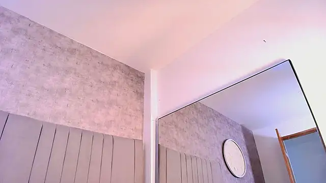 karla-ruiz online show from 10/19/25, 07:25