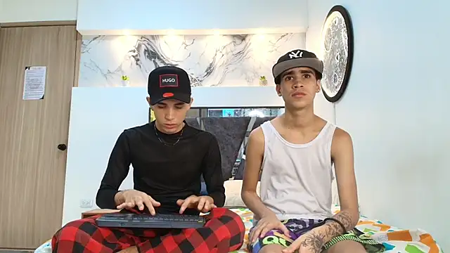 THREE GUYS HOT online show from 09/08/25, 07:24