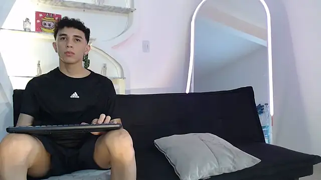 THREE GUYS HOT online show from 10/16/25, 07:26