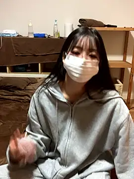 Snapshot of happy_hino chatting on 10/05/25, 10:02 happy hino online show from 10/05/25, 10:02