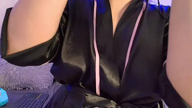 LilyRousee online show from 06/07/26, 03:10