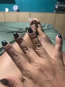 Snapshot of ju_muniz01 chatting on 09/22/25, 12:01 ju muniz01 online show from 09/22/25, 12:01