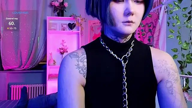 Snapshot of GothXRaven chatting on 11/30/25, 04:22 GothXRaven online show from 11/30/25, 04:22