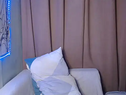 Snapshot of fantasy_davidxx chatting on 10/02/25, 11:06 fantasy davidxx online show from 10/02/25, 11:06