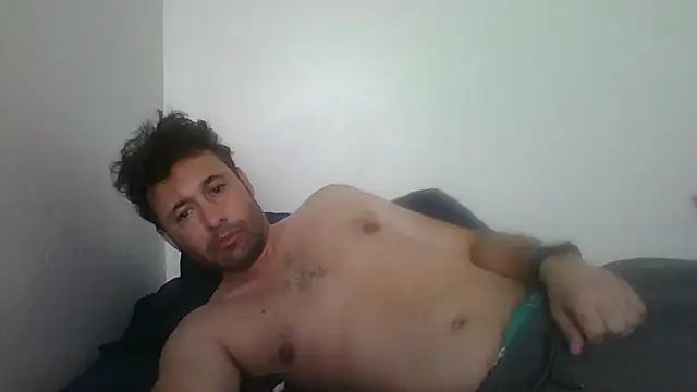 Snapshot of micgolf2025 chatting on 11/06/25, 07:26 micgolf2025 online show from 11/06/25, 07:26