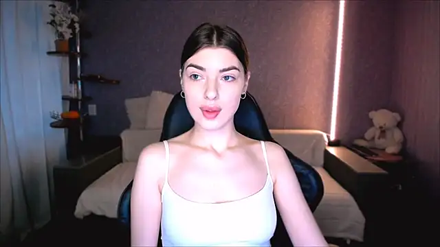 Dianaa Lee0 online show from 06/01/26, 01:13