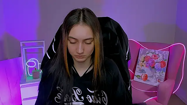 olivianorton online show from 10/16/25, 01:12