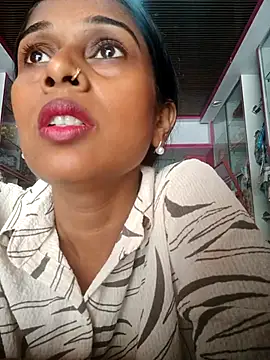 hotshreya69 online show from 09/25/25, 07:23