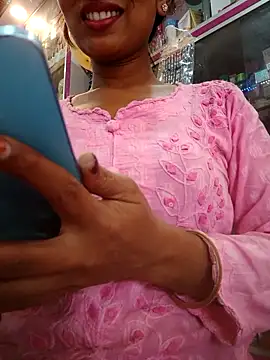 hotshreya69 online show from 10/23/25, 08:57