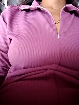 hotshreya69 online show from 10/31/25, 07:09