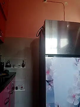 hotshreya69 online show from 11/20/25, 06:35