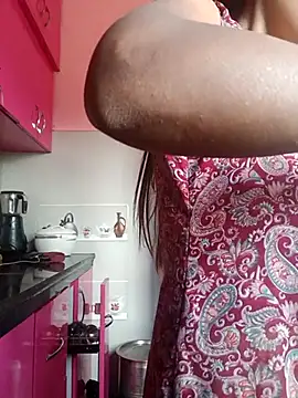 hotshreya69 online show from 12/03/25, 04:53