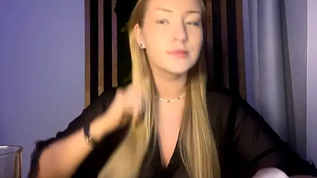 PandaFluff online show from 11/21/25, 04:05