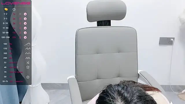 A SR 002 online show from 09/18/25, 01:35