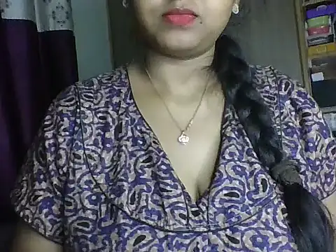 its me Rashmi online show from 11/19/25, 05:13