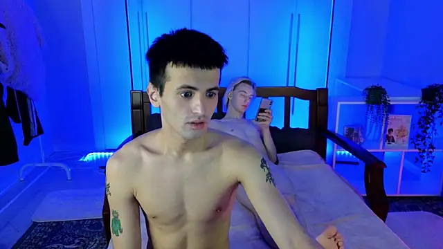 Snapshot of saintlauren1 chatting on 12/05/25, 07:10 saintlauren1 online show from 12/05/25, 07:10