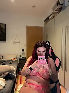OliviaaFischer online show from 04/25/26, 02:58