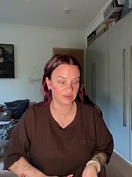 OliviaaFischer online show from 05/18/26, 05:52