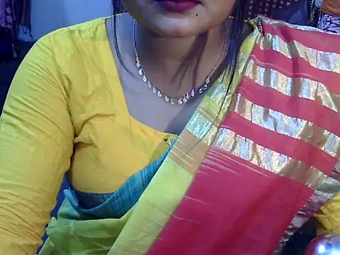 Nusrat Faria07 online show from 10/25/25, 09:53