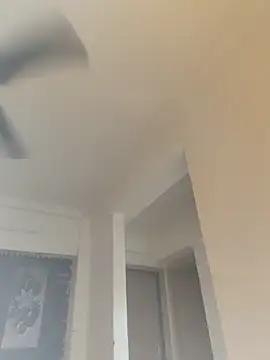 Snapshot of Komal-stream chatting on 09/20/25, 06:31 Komal-stream online show from 09/20/25, 06:31