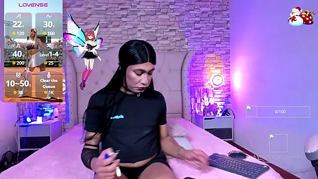 Snapshot of Lucia-Horny24 chatting on 11/18/25, 08:02 Lucia-Horny24 online show from 11/18/25, 08:02