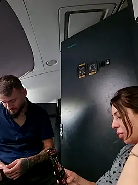 AlexAlice12 online show from 10/04/25, 01:53