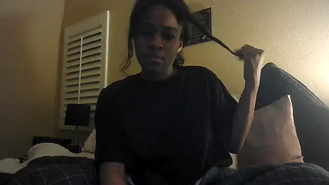 Snapshot of Marlowlovee chatting on 07/10/26, 08:50 Marlowlovee online show from 07/10/26, 08:50