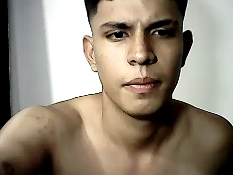 portagrande23 online show from 09/13/25, 02:44