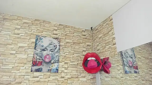 Theo Sky online show from 09/12/25, 03:06