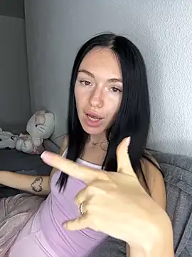 Snapshot of karrr__aaa chatting on 09/18/25, 08:33 karrr aaa online show from 09/18/25, 08:33