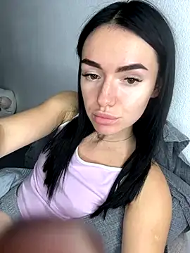 Snapshot of karrr__aaa chatting on 10/06/25, 08:28 karrr aaa online show from 10/06/25, 08:28