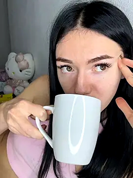 Snapshot of karrr__aaa chatting on 10/10/25, 07:35 karrr aaa online show from 10/10/25, 07:35