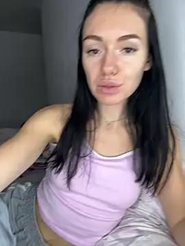 Snapshot of karrr__aaa chatting on 10/19/25, 04:51 karrr aaa online show from 10/19/25, 04:51