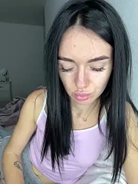 Snapshot of karrr__aaa chatting on 10/23/25, 07:45 karrr aaa online show from 10/23/25, 07:45