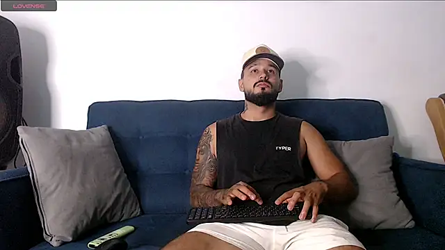 Eric Evans1 online show from 10/29/25, 03:53