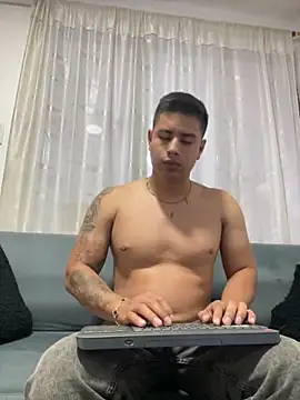 Snapshot of miaftmax chatting on 09/26/25, 08:13 miaftmax online show from 09/26/25, 08:13