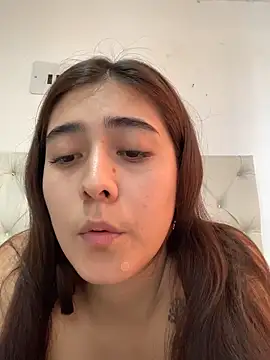 Snapshot of miaftmax chatting on 11/07/25, 04:40 miaftmax online show from 11/07/25, 04:40