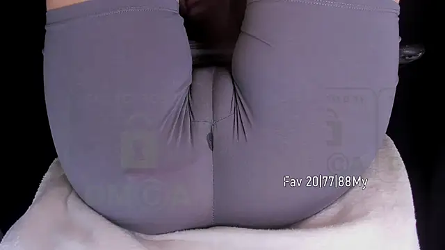 Snapshot of Cameltoe_squirt_inPants chatting on 12/22/24, 02:49 Cameltoe squirt inPants online show from 12/22/24, 02:49