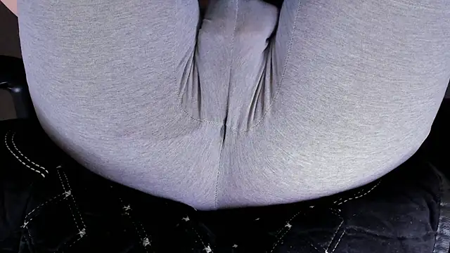 Cameltoe squirt inPants online show from 10/07/25, 11:29