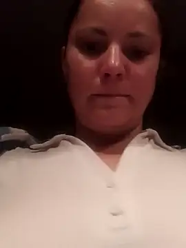 Snapshot of Cassandrina1 chatting on 10/13/25, 03:39 Cassandrina1 online show from 10/13/25, 03:39