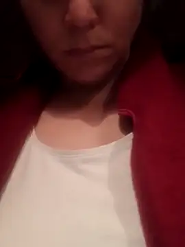 Snapshot of Cassandrina1 chatting on 10/19/25, 05:19 Cassandrina1 online show from 10/19/25, 05:19