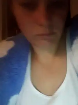 Snapshot of Cassandrina1 chatting on 10/23/25, 03:50 Cassandrina1 online show from 10/23/25, 03:50