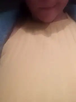 Snapshot of Cassandrina1 chatting on 10/28/25, 05:11 Cassandrina1 online show from 10/28/25, 05:11