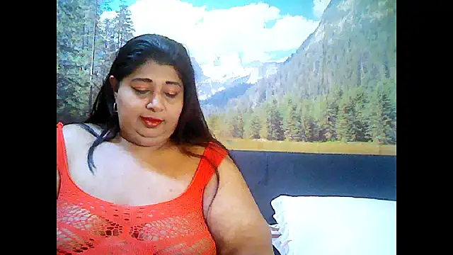 Snapshot of indianhoney694u chatting on 11/01/25, 05:09 indianhoney694u online show from 11/01/25, 05:09