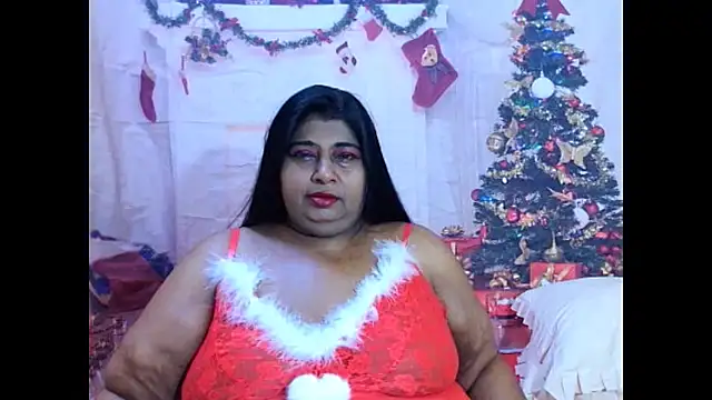 Snapshot of indianhoney694u chatting on 12/15/25, 05:01 indianhoney694u online show from 12/15/25, 05:01