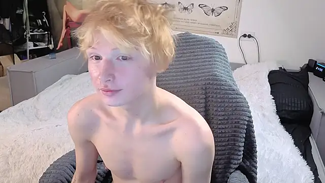 Snapshot of Your_avatar chatting on 11/09/25, 07:01 Your avatar online show from 11/09/25, 07:01