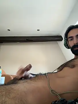 Snapshot of SergioGarcia93 chatting on 09/28/25, 04:12 SergioGarcia93 online show from 09/28/25, 04:12