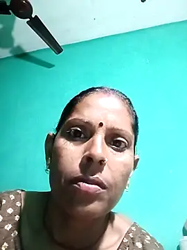Suhana pandit online show from 09/22/25, 10:12